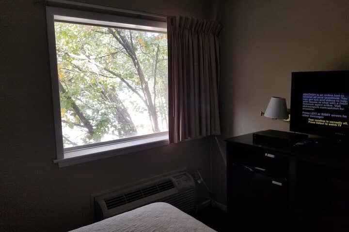 Room 10 of 47