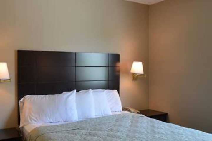 Room 18 of 47